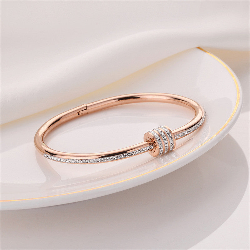 Rosé Halo Sparkle Bangle
Anti Tarnish Bracelet