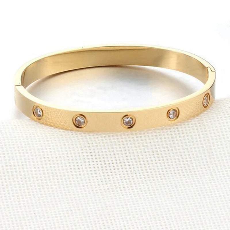 Luxe Signature Studded Bangle
Anti Tarnish Bracelet