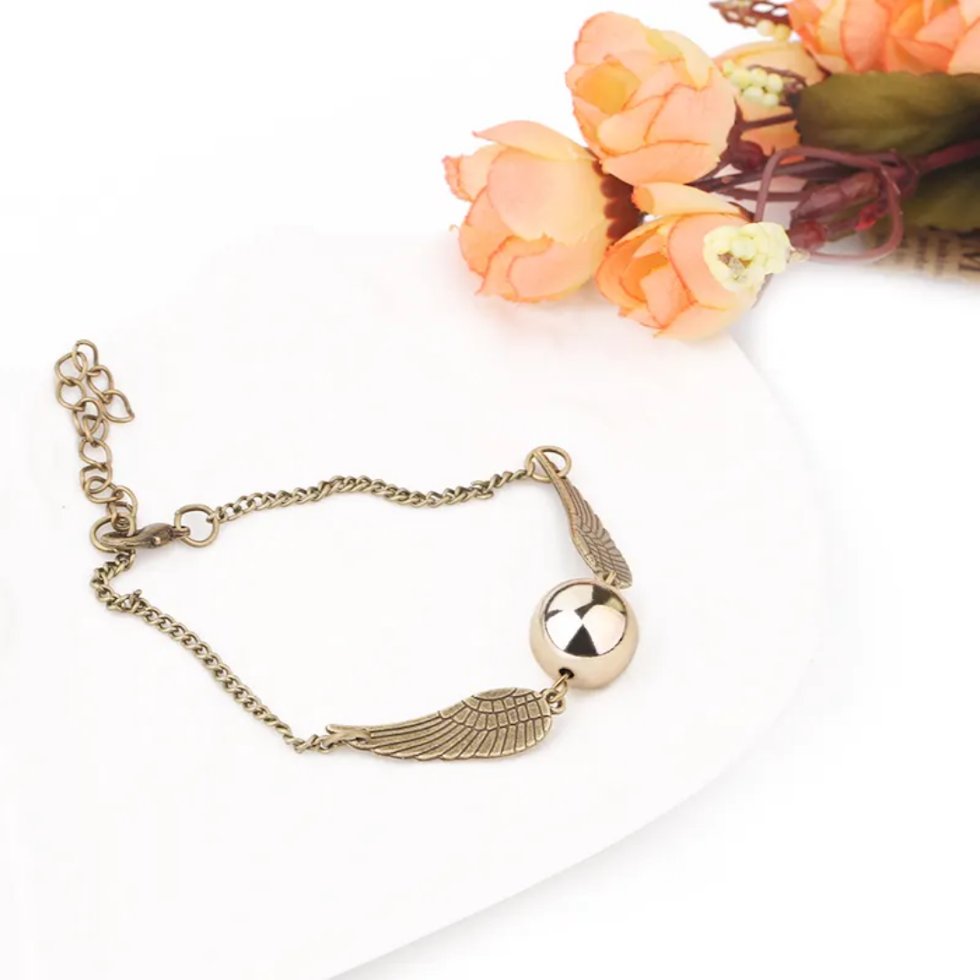 Seeker’s Snitch Charm Bracelet
Harry Potter themed