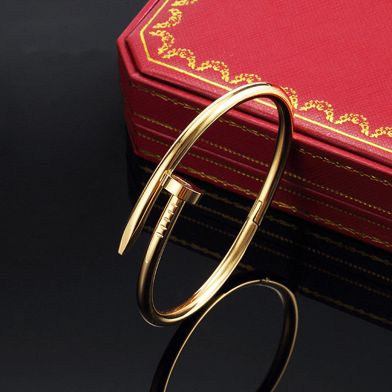 Nail Twist Minimal Bracelet Anti Tarnish Kada